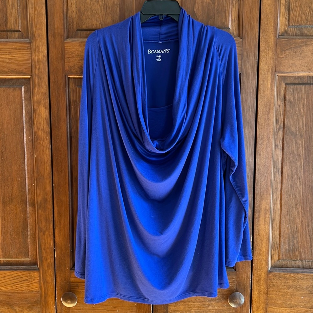 Long sleeve blue tunic